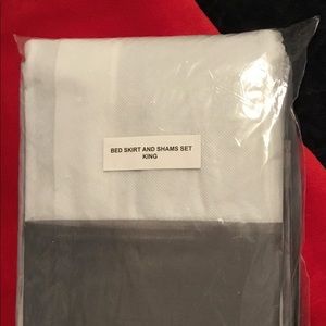 Bed Skirt & Pillow Shams